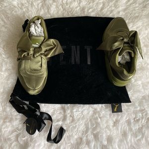 Fenty by Rhinana Puma Bow Sneakers